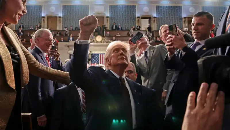 Başkentte Evsiz Krizine Çözüm Arayan Trump, Belediye Başkanına Çağrı Yaptı