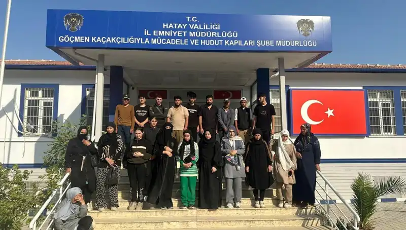 İlgili İlçede Kuzey Afrika Göçmenleri Minibüste Yakalandı!
