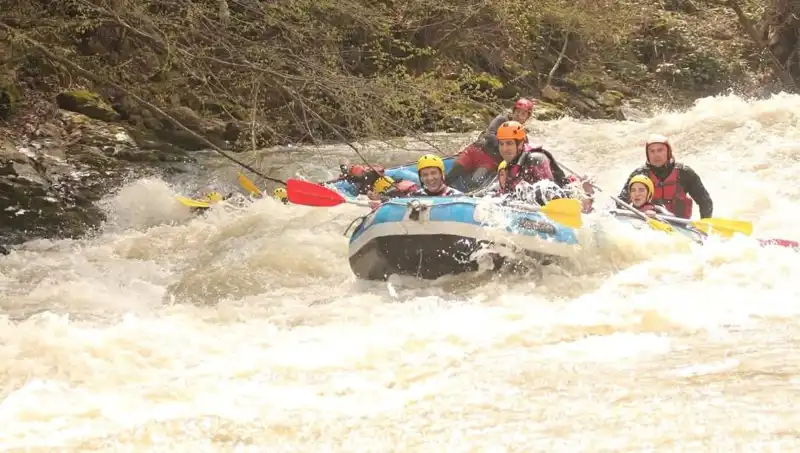 Rafting Cenneti: Debi Artınca Tutkunlar Akın Etti!