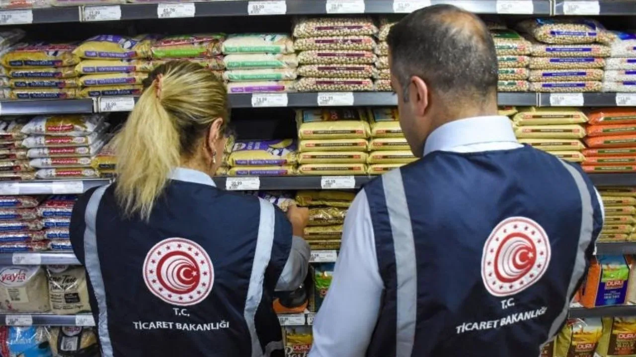 Asgari Ücret Zammı Öncesi Fiyatlar Mercek Altında: Bakanlık Denetimleri Sıklaştırdı