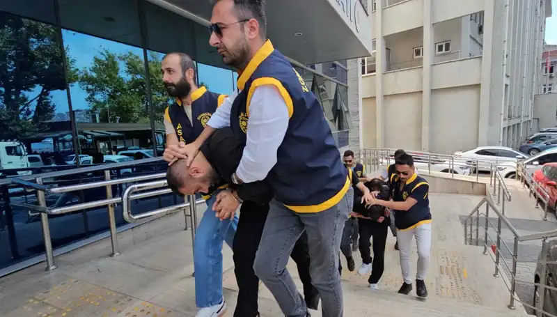 FETÖ Yalanıyla Milyonlarca Dolar Vurgun: Gerçekler Ortaya Çıktı