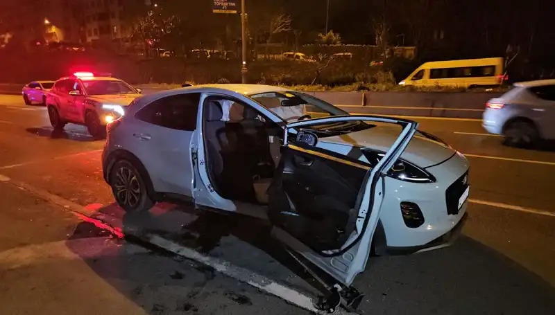Bayrampaşa'da Feci Zincirleme Kaza: İki Can Aldı, Dört Yaralı