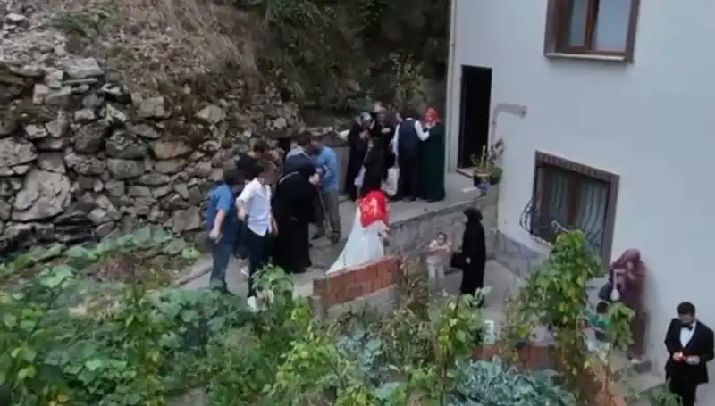 Düğün Töreninde Dehşet: Kurşunlar Neden Yerini Aldı?