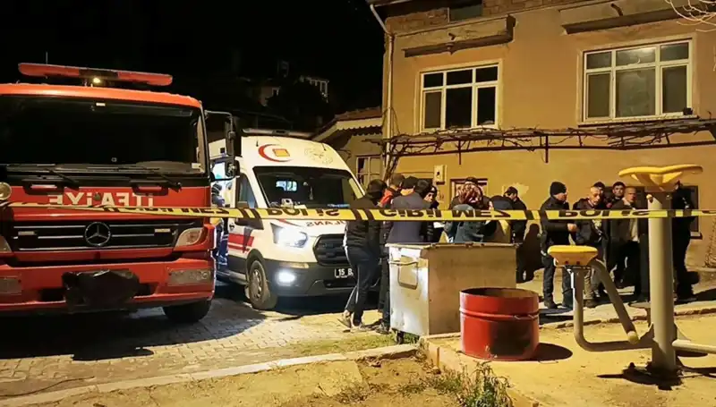 Yaşlı Adamın Cansız Bedeni Gizemli Bir Yangında Bulundu