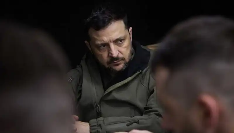 Zelenski: NATO ile Nadir Element Anlaşması Hakkında Kritik Açıklama