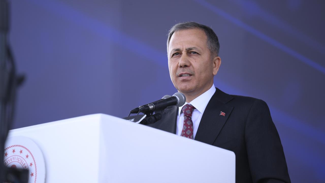 Bakan Yerlikaya'dan Suriyeli STK'larla İlgili Açıklama
