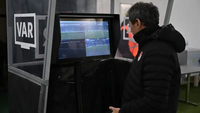 Beşiktaş-Gaziantep FK Maçında Alman VAR Hakemi Görev Alıyor