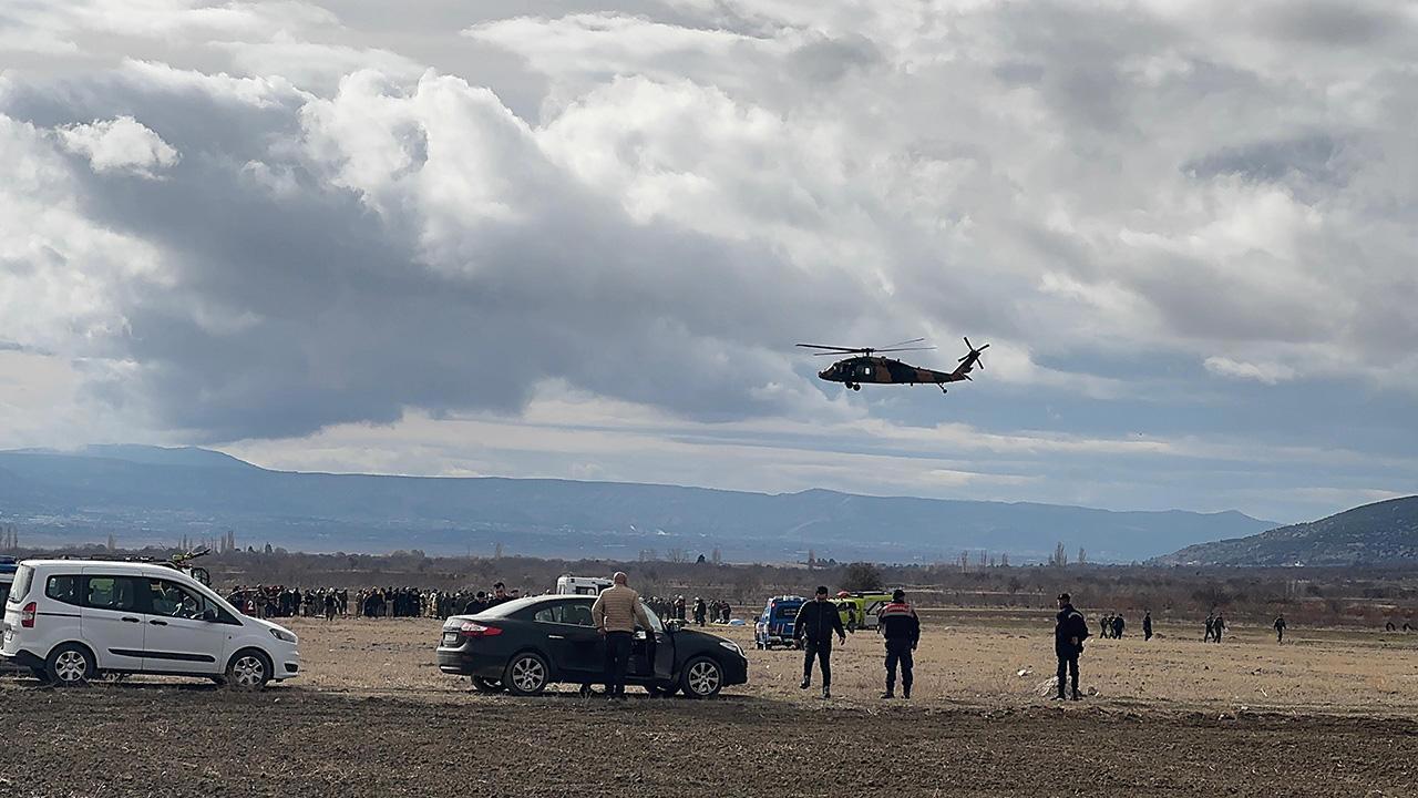 Isparta'da Askıeri Helikopter Düştü: 6 Şehit Var