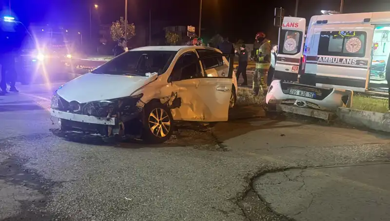 Pikap ile Otomobil Arasında Korkunç Kaza: Detaylar Ortaya Çıktı