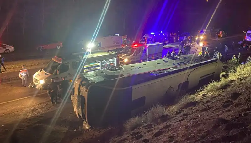 İşçi Servisi Kazası: 23 Kişi Yaralandı, Detaylar Kesinleşiyor