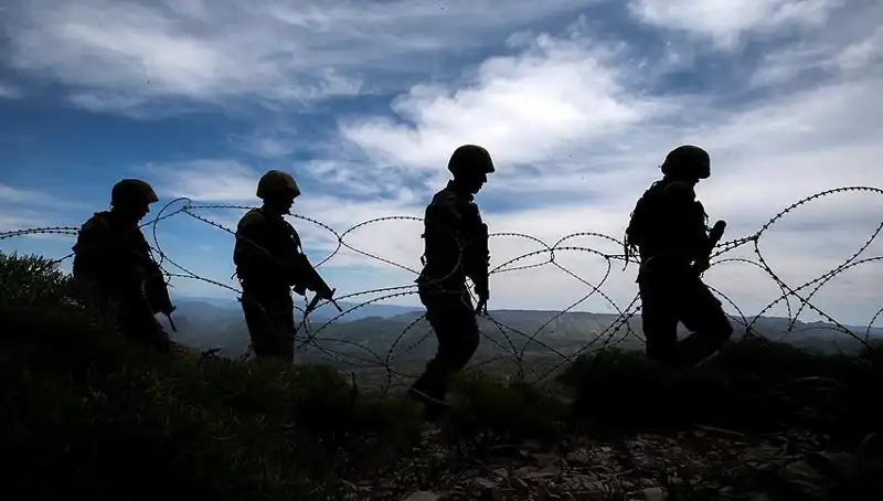 Türkiye'de Düzensiz Göçmenlere Yönelik Operasyon: 32 Yakalandı!