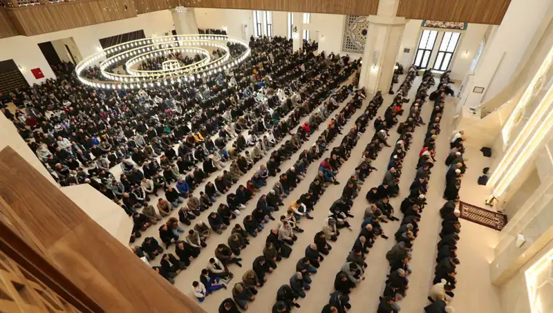 4 Nisan 2025 Cuma Namazı Saatleri: İstanbul, Ankara, İzmir ve Diğer İllerde Ne Zaman?