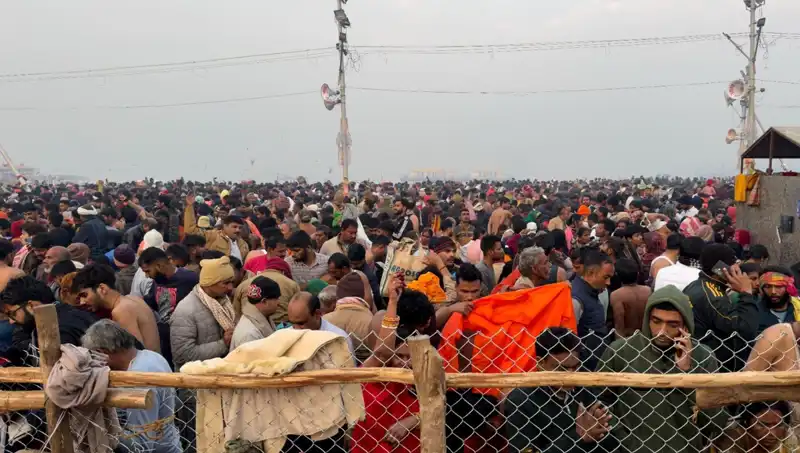 Hindistan'daki Dini Festivalde İzdiham: 6 Hayat Kaybı, Çok Sayıda Yaralı