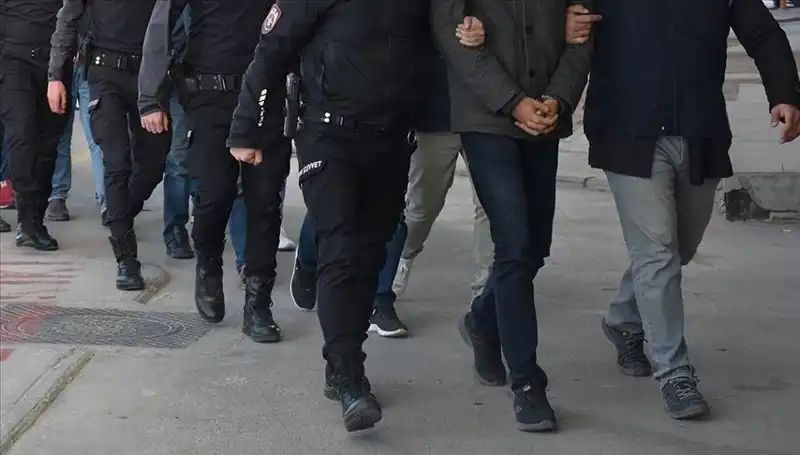 DAEŞ'e Yönelik Dev Operasyon: 7 İlde 27 Gözaltı Kararı!