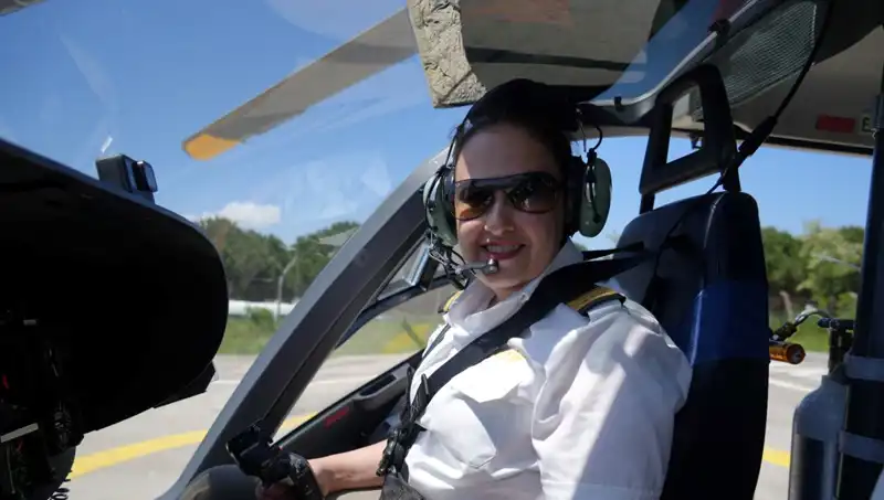 Türkiye'nin Tüm Yükünü Omuzlayan Kadın Ambulans Helikopter Pilotuyla Tanışın!