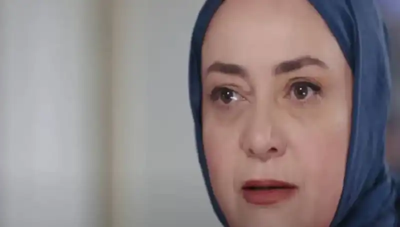 Kızılcık Şerbeti Dizisinde Şok Gelişme: Pembe Karakteri Kadrodan Ayrılıyor!
