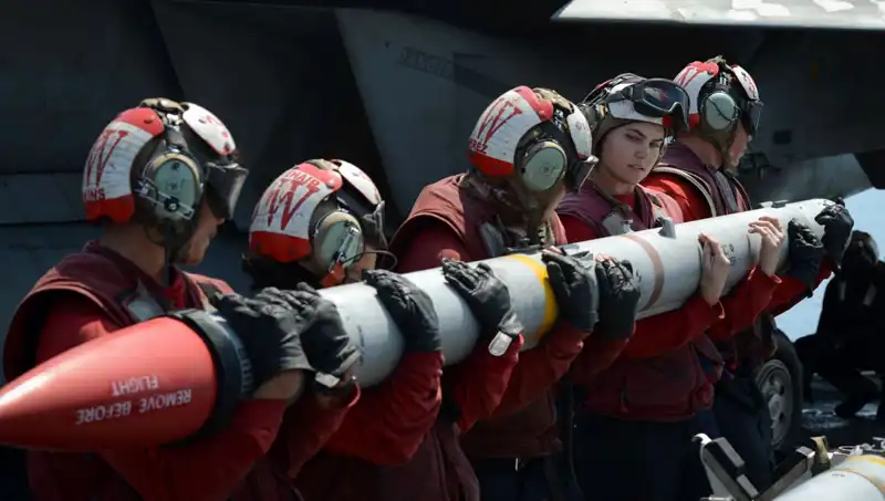 Amerikan Füzeleri Suudi Arabistan’a Hızla Gönderiliyor: Askeri Stratejilerin Değişimi