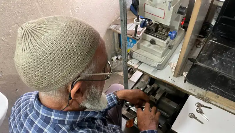 28 Yılın Hikayesi: 4 Metrekarelik Dükkanın Saray Olma Yolculuğu