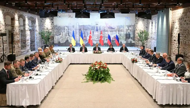 İstanbul'da Barış Zirvesi: Rus Heyetinin Türkiye Ziyaretiyle Yeni Bir Dönem Başlıyor