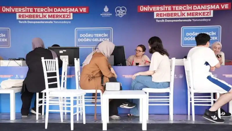 İstanbul'da 24 Yeni Tercih Danışma Merkezi Açıldı: Öğrenciler İçin Fırsat!