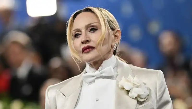 Madonna’nın Tartışmalı Diyeti: Kanserle Mücadelede Gerçekten Etkili Mi?