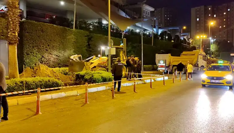 AVM Girişinde Doğalgaz Paniği: Alışveriş Keyfi Korku Dolu Anlara Dönüştü