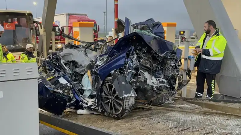 Silivri'de Can Pazarına Neden Olan Otomobil Kazası