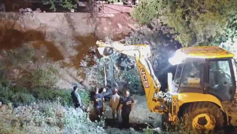 Hatay'da Başarıyla Gerçekleşen İnek Kurtarma Operasyonu İlgileri Üzerine Çekti
