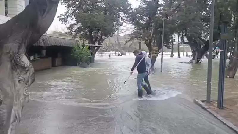 Manavgat Irmağı’nda Yükselen Sular İşletmeleri Vurdu, Şehirde Kriz Başladı