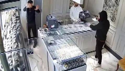 Bursa’da Kuyumcu Soygununa Cesur Müdahale İle Son Verildi