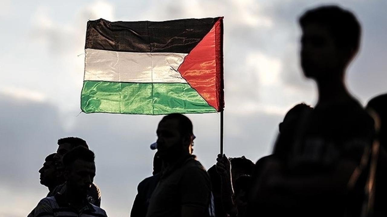 Hamas, İsrail'in Engellerini Aştı