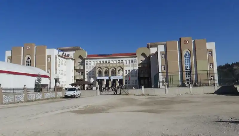 Ortaokul Öğretmeninin Öğrenciye Yaptığı Şiddet Olayının Ayrıntıları Ortaya Çıktı