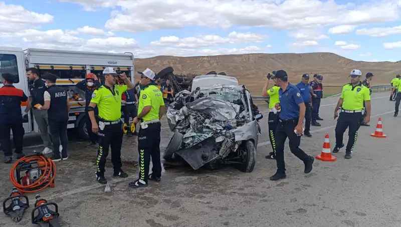 Yozgat’taki Feci Kaza: 3 Kişi Hayatını Kaybetti, 2 Yaralı
