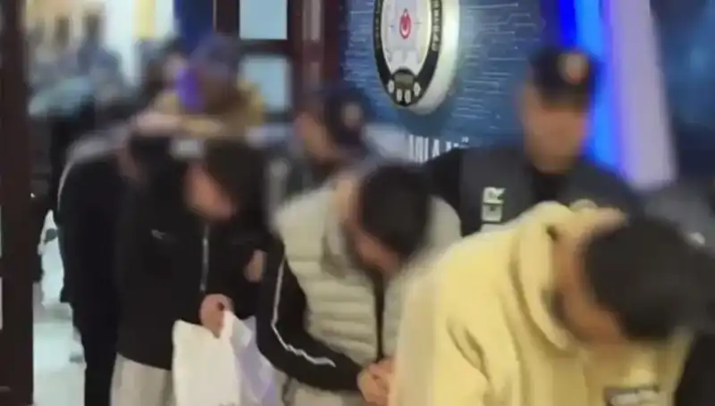 Türkiye'de 2,8 Milyar Liralık Bahis Operasyonunda 46 Kişi Gözaltına Alındı!