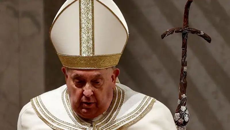 Vatikan'da Gözler Papa Francis'in Üzerinde: Hastane Süreci Uzuyor