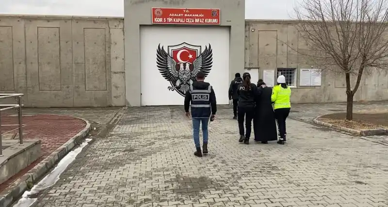43 Yıl Hapis Cezası Bulunan Yabancı Uyruklu Şüpheli İstanbul'da Yakalandı