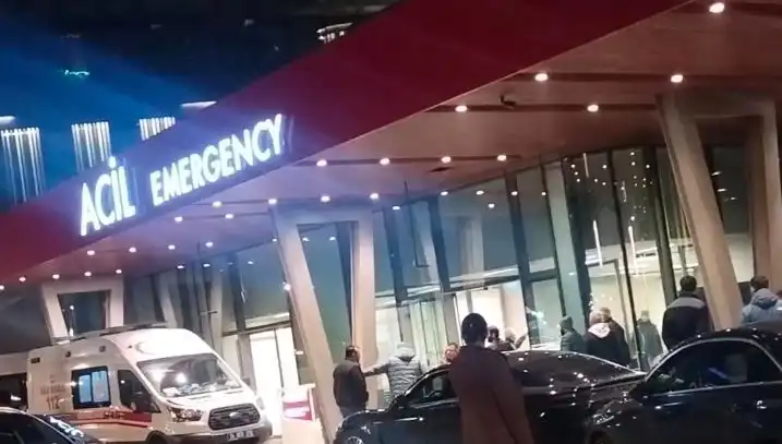 Telefon Görüşmesi İçin Dışarı Çıkan Adam Silahlı Saldırıya Uğradı