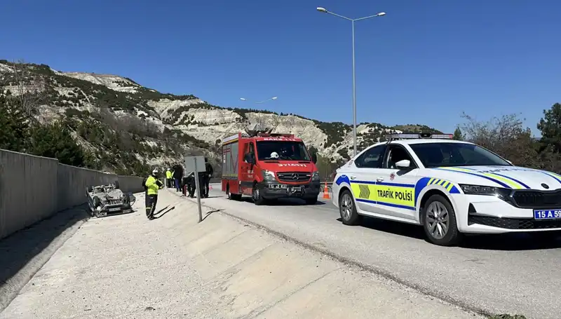Burdur'da Dehşet Veren Kaza: İki Çocuk da Yaralı!