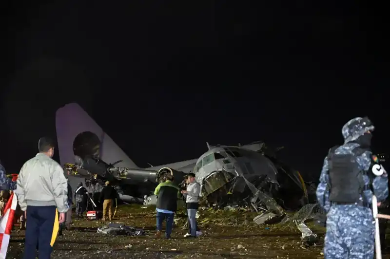 Bolivya'da Askeri Uçak Para Taşırken Düşüş Yaptı: Detaylar ve Son Gelişmeler