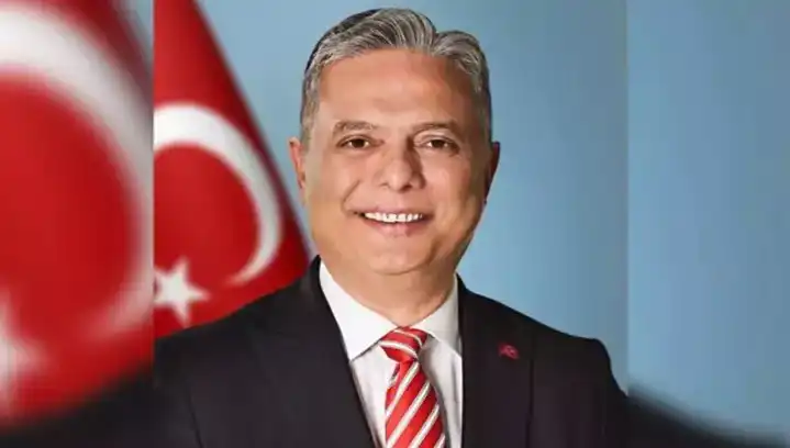 Ümit Uysal Kimdir? CHP Genel Başkan Adayının Hayatı ve Hedefleri